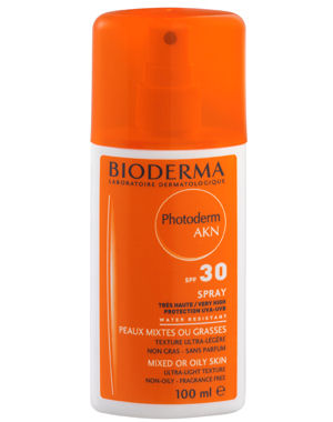 Photoderm AKN  SPF 30 de Bioderma